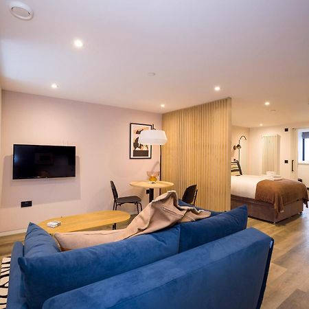 Charming Studios Near Holyrood Park & Calton Hill إدنبرة المظهر الخارجي الصورة