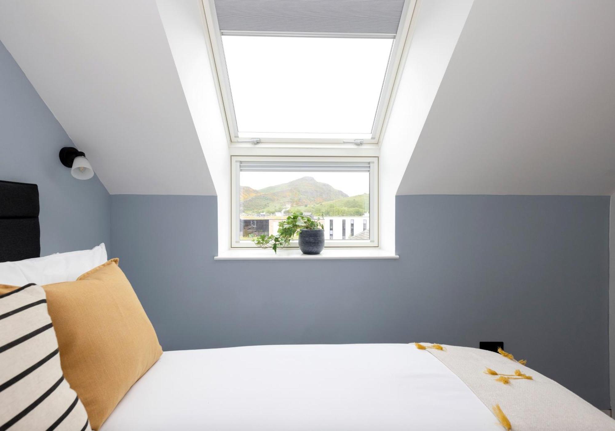 Charming Studios Near Holyrood Park & Calton Hill إدنبرة الغرفة الصورة