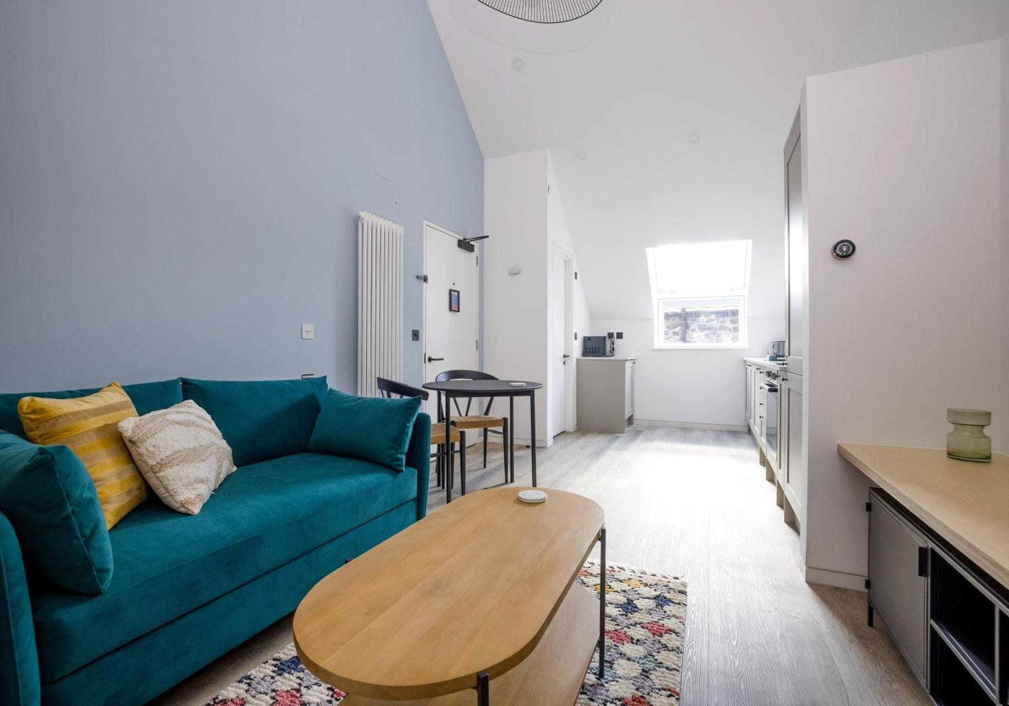 Charming Studios Near Holyrood Park & Calton Hill إدنبرة الغرفة الصورة