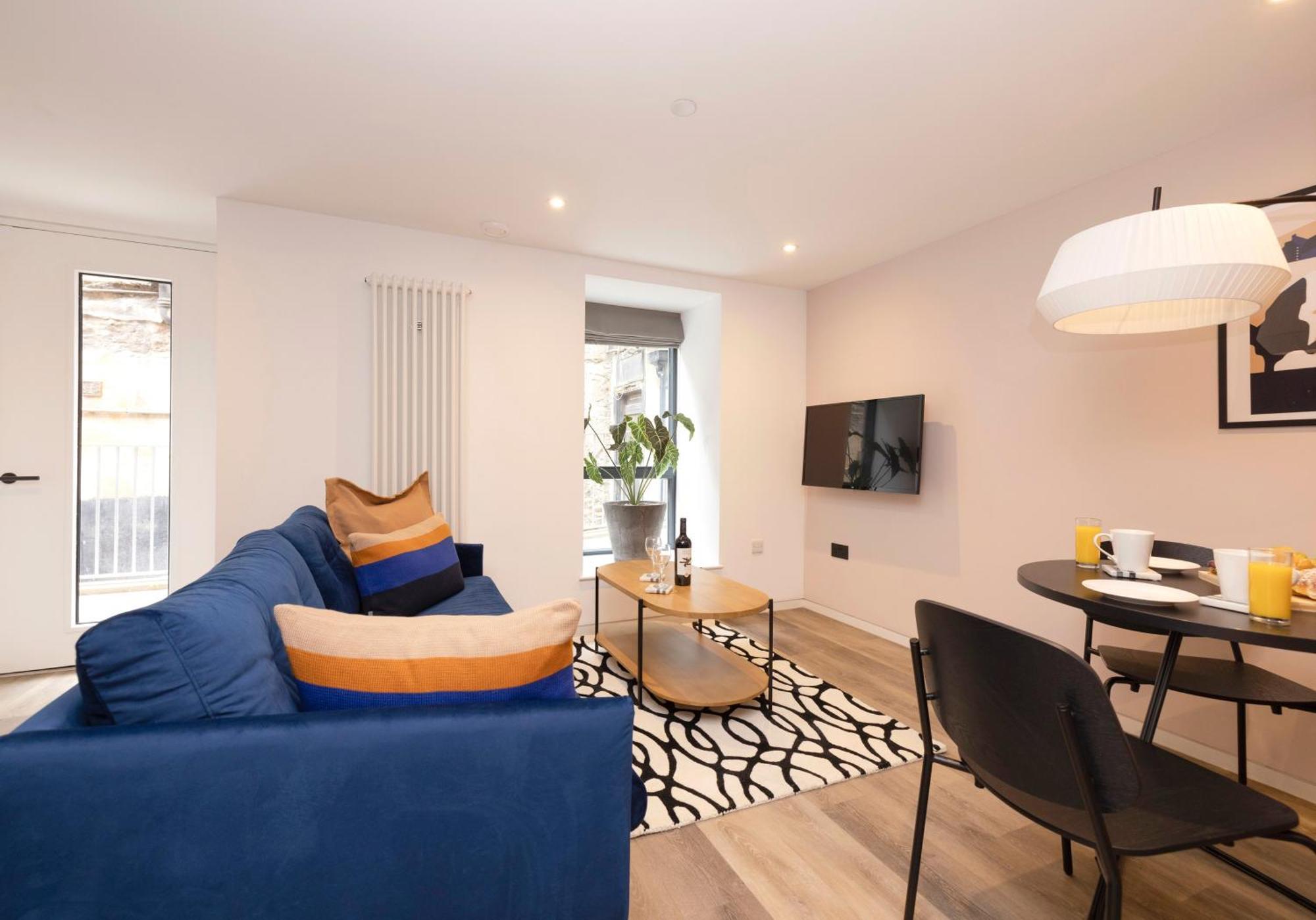Charming Studios Near Holyrood Park & Calton Hill إدنبرة الغرفة الصورة