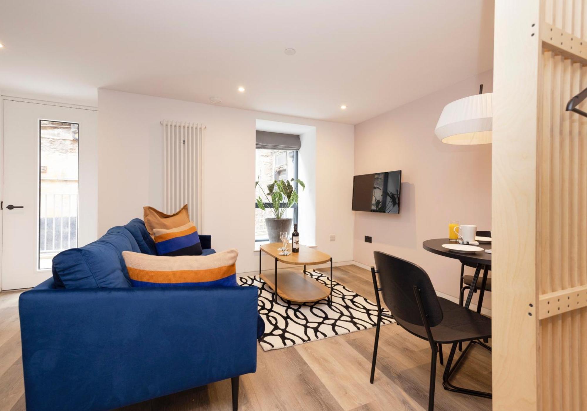 Charming Studios Near Holyrood Park & Calton Hill إدنبرة الغرفة الصورة