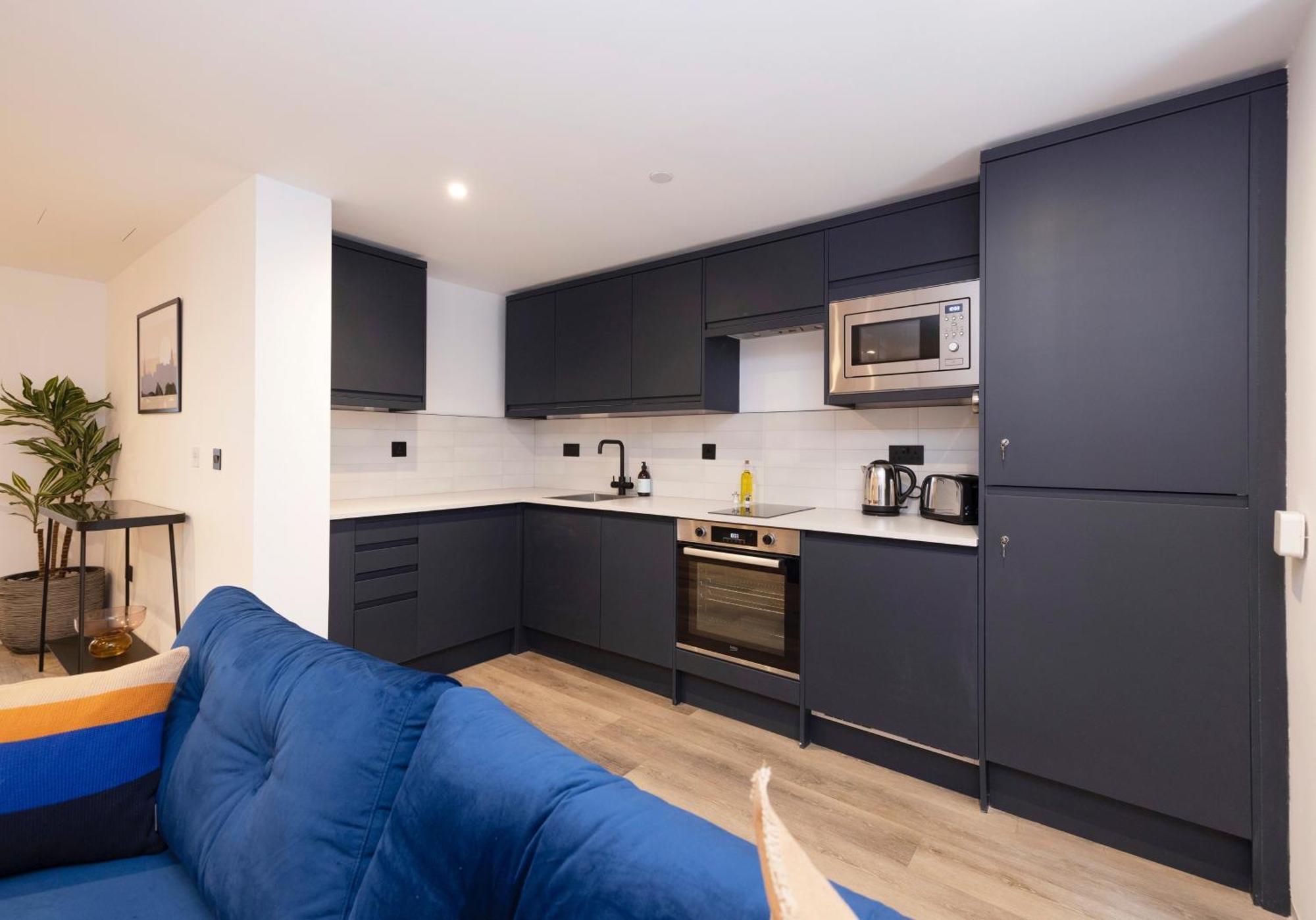 Charming Studios Near Holyrood Park & Calton Hill إدنبرة الغرفة الصورة