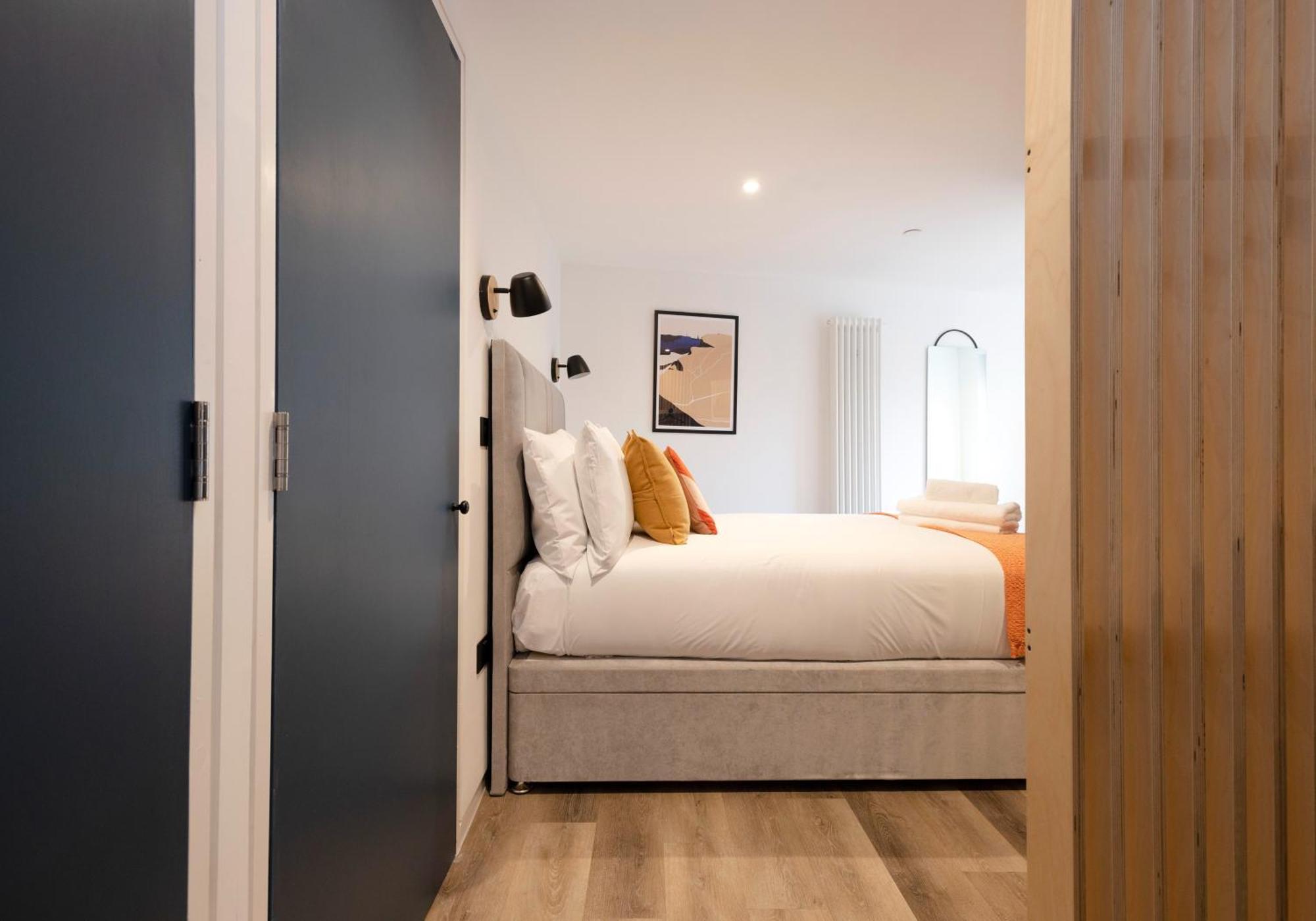 Charming Studios Near Holyrood Park & Calton Hill إدنبرة الغرفة الصورة