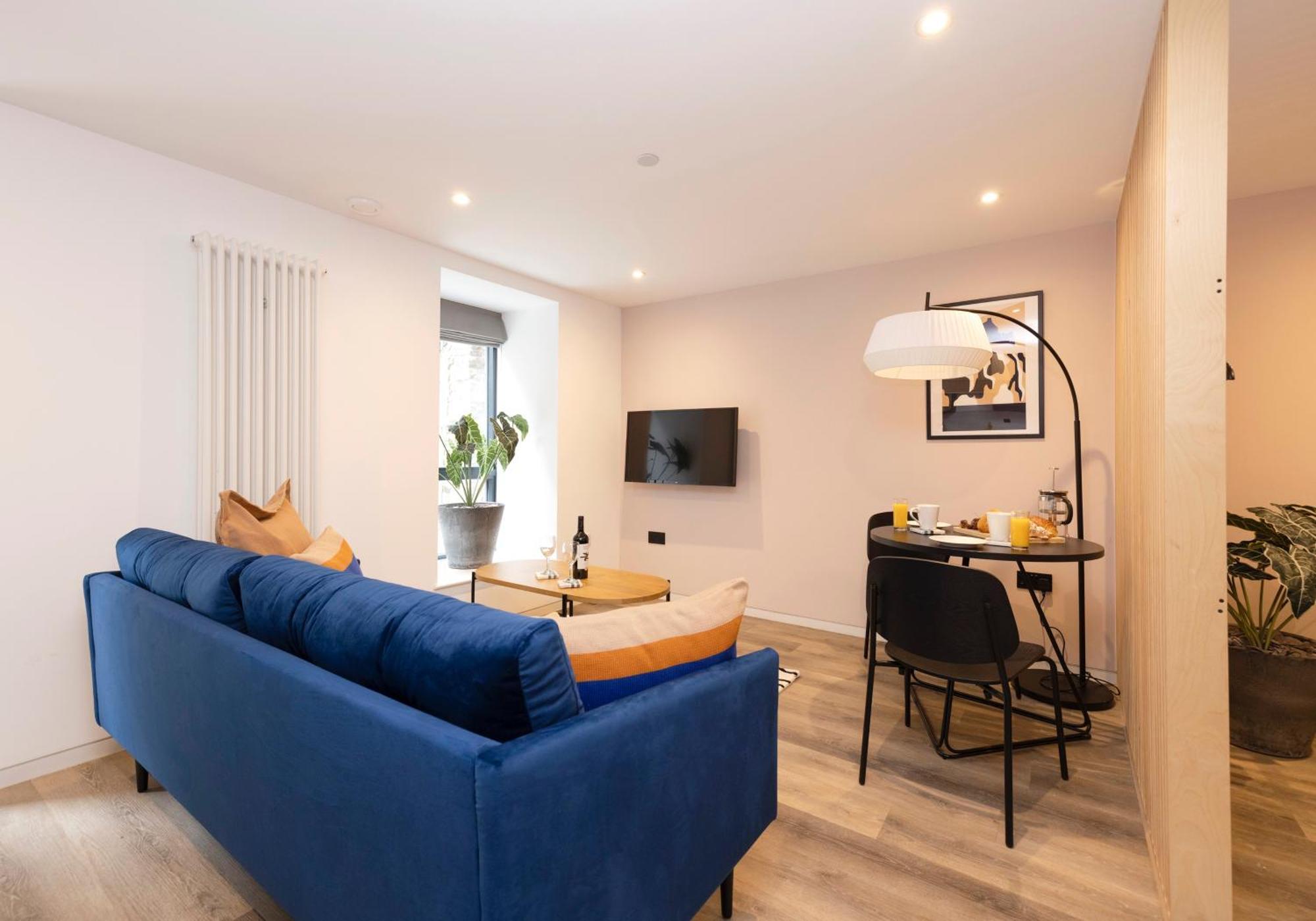 Charming Studios Near Holyrood Park & Calton Hill إدنبرة الغرفة الصورة