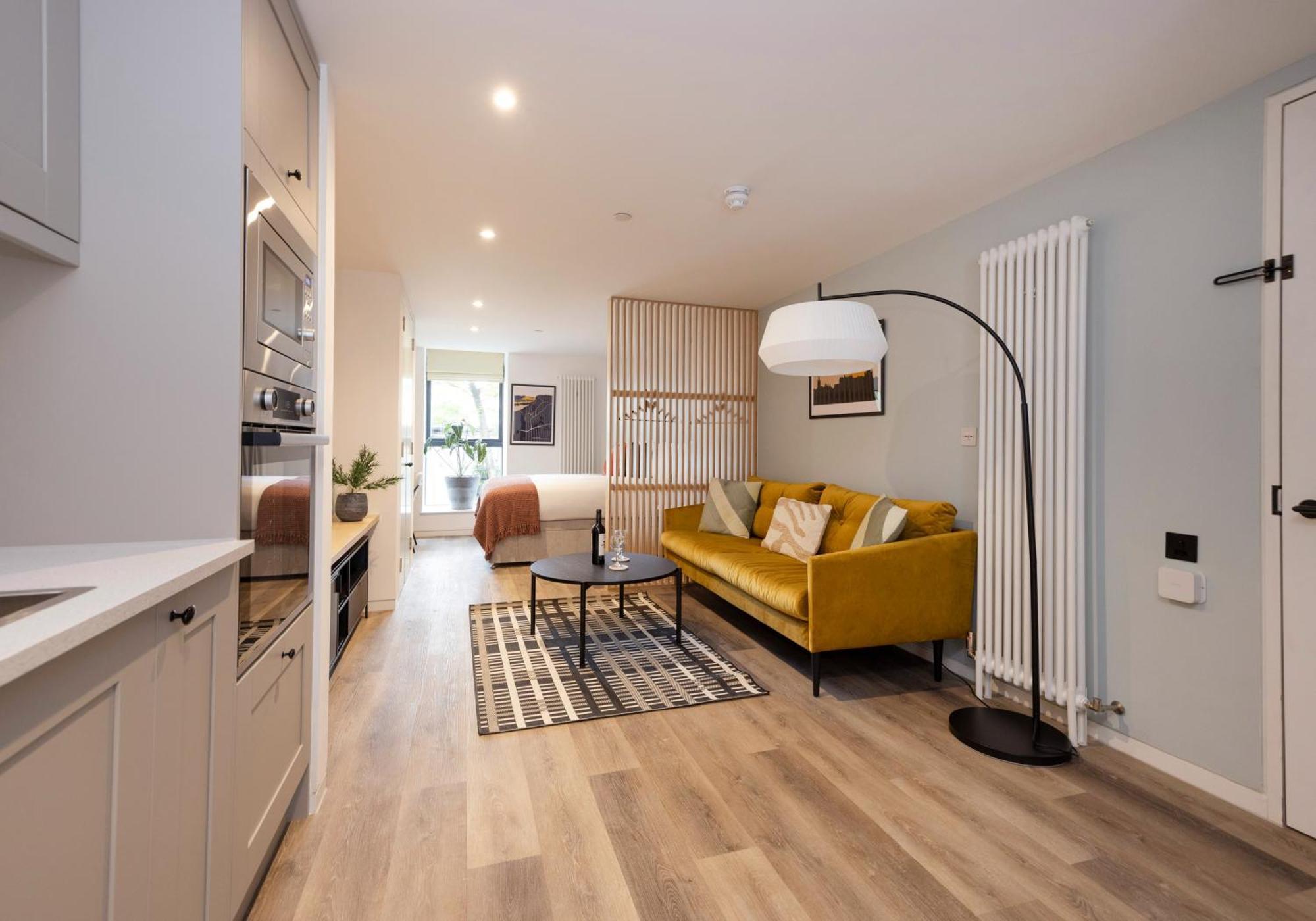 Charming Studios Near Holyrood Park & Calton Hill إدنبرة الغرفة الصورة